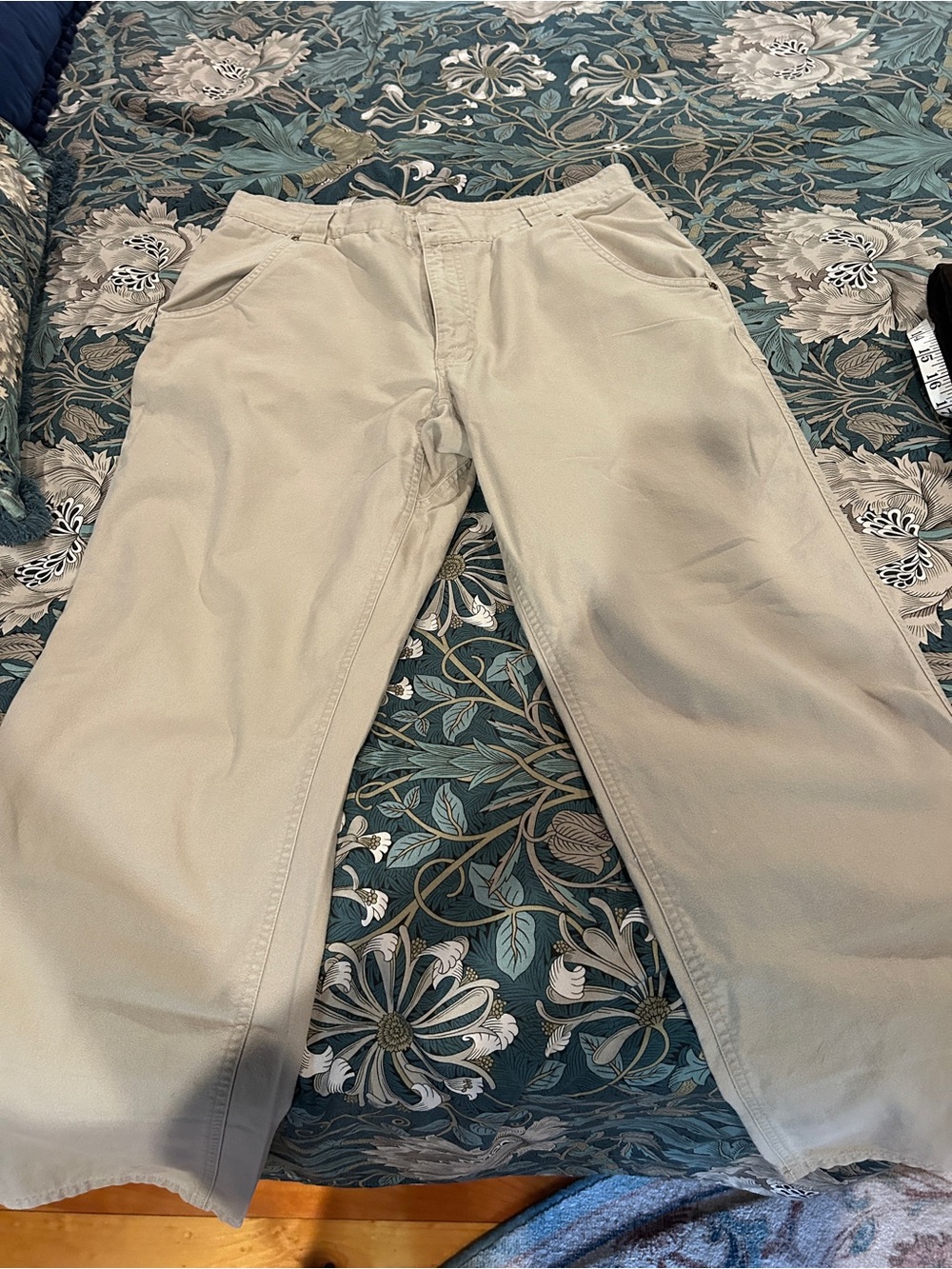 Duluth Trading Co Light Khaki Straight-Leg Chinos